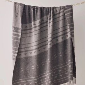 FAHERTY x Free People Bear Creek Jacquard Cashmere Throw Blanket NWT